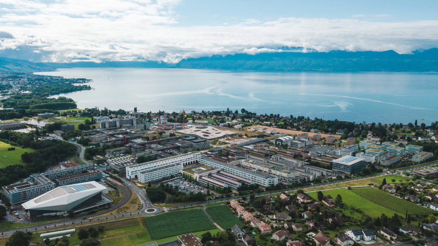 Vue aérienne de l'EPFL © EPFL / Jamani Caillet, 2021